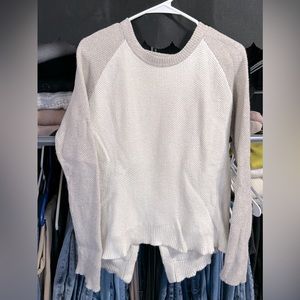 Women’s Madewell sweater. Very cute!🥰